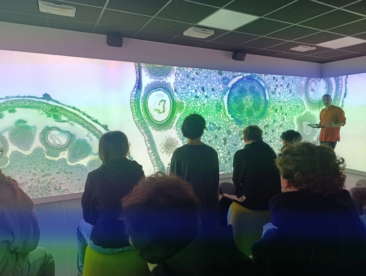 salle de réalité virtuelle sur le campus de la bouloie